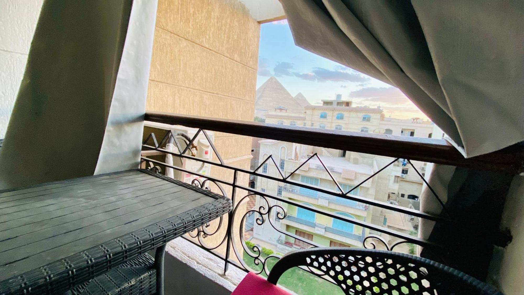Oh Pyramids View Hotel Kafret el-Gabal Exterior photo